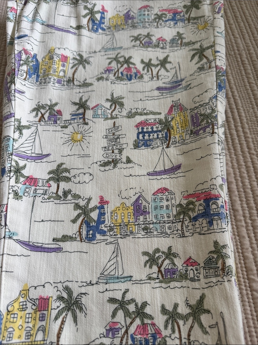 Talbots White Printed Cotton capris with Pastel Scenic Print - Picture 8 of 9